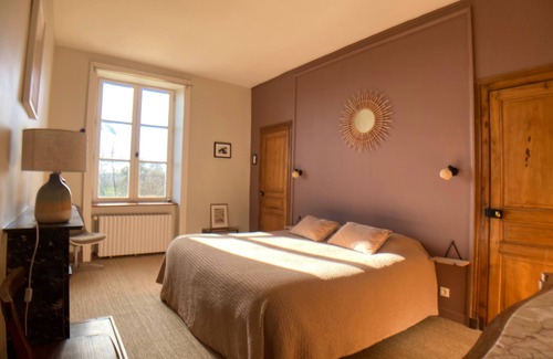 Lignieres-Orgeres Cama Y Desayuno | Chambre Double de Charme, vue Parc Paysager, Maison D'hôtes, Ancien Presbytère