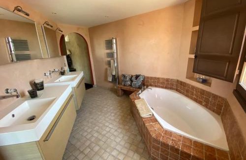 Naturist Village Casa | Chambre Ebene, Riad 9 Couple only au village naturiste