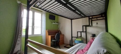 Segonzac Casa | chambre familiale dans maison au calme