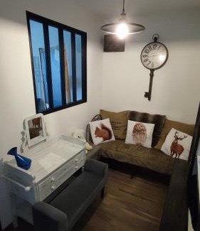 Saint-Hilaire-des-Landes Casa | Chambre retour en classe
