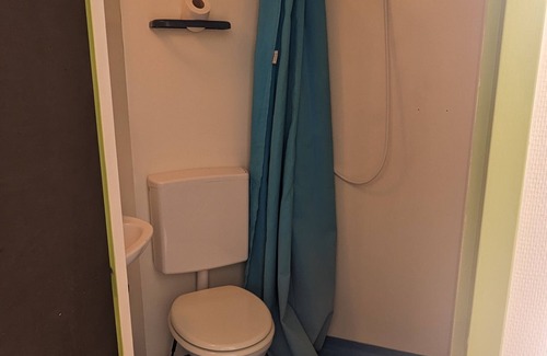 Lully Apartamento | Chambre Indépendante Avec Cabine de Douche