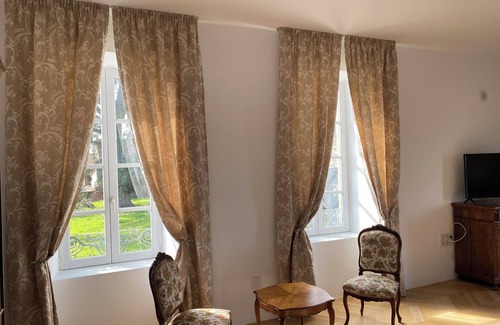 Montmarault Apartamento | Chambre Jean in Château Camus