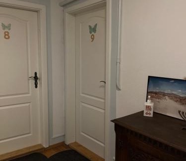 La Neuveville Casa | Chambre papillon avec accès terasse