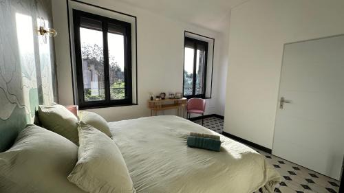 Villeneuve-Minervois Casa | Chambre Pivoine au Domaine de l'Aven