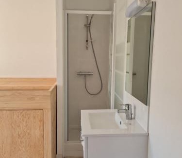 Cenon Casa | Chambre privée dans maison d’hôtes