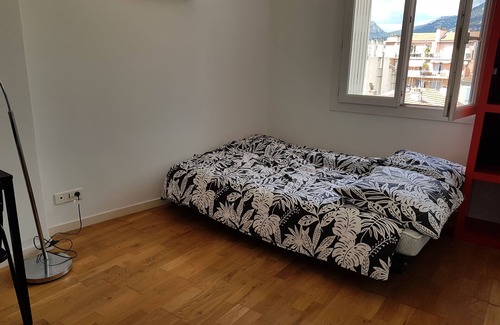 Toulon Cama Y Desayuno | Chambre Privée vue Montagne Pour 2 Personnes