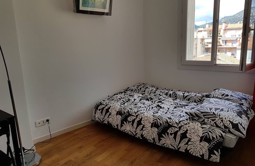 Toulon Cama Y Desayuno | Chambre Privée vue Montagne Pour 2 Personnes