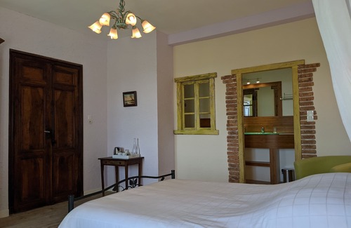 Montaillou Cama Y Desayuno | Chambre Romantique Dans un Maison D'hôtes au Plein Nature et Lhistoire Cathare