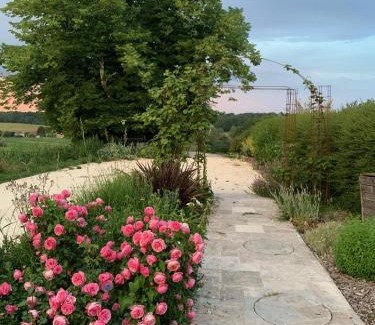 Leguillac-de-Cercles Casa | Chambre, sauna, piscine à la campagne