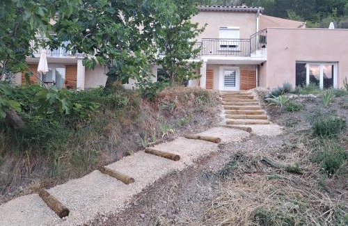 La Celle-sous-Gouzon Casa | Chambre spacieuse vue sur le Ventoux