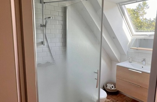 Quelaines-Saint-Gault Cama Y Desayuno | Chambre Spacieuse au Coeur de la Nature Mayennaise