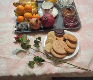 Moifond Casa | chambre violette coté aéroport calme charmante