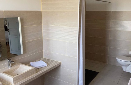 Montmarault Apartamento | Chambre Yves in Château Camus
