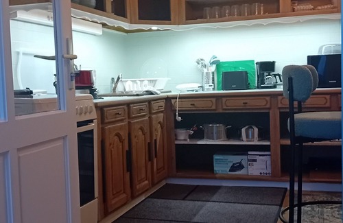 Vitre Cama Y Desayuno | Chambre2 privée Cosy et Fonctionnelle Haute Gamme Vue sur Château +Jardin Patio.
