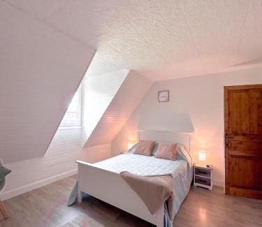 Saint-Georges-de-Blancaneix Casa | Chambres à louer à la Villa l idéale