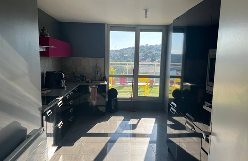 La Sarra - Saint Just Apartamento | Chambres a Louer Dans un Spacieux Appartement Dans les Hauteurs de Lyon