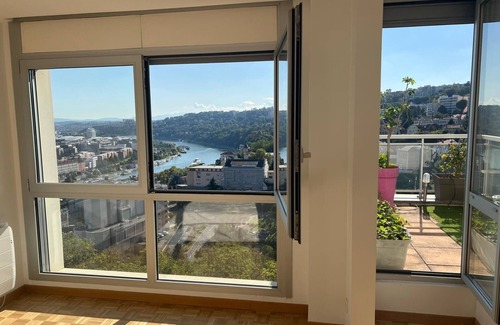 La Sarra - Saint Just Apartamento | Chambres a Louer Dans un Spacieux Appartement Dans les Hauteurs de Lyon