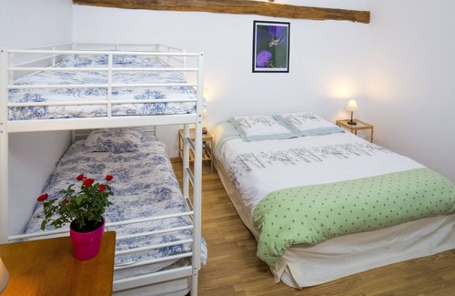 Buzeins Cama Y Desayuno | Chambres d'hôtes - Entre Dolmens et Fontaines