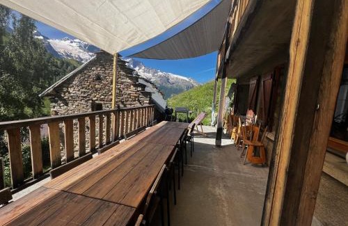 La Grave Cabina | Chambres d'hôtes de Montagne "les 3 Evéchés"