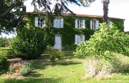 Gans Cama Y Desayuno | Chambres d'Hôtes Domaine du Bouchon
