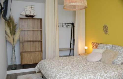 Charlieu Casa | Chambres d'hôtes Les Tisserands