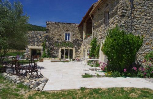 Alba-la-Romaine Cama Y Desayuno | Chambres d'Hotes La Grange au Negre
