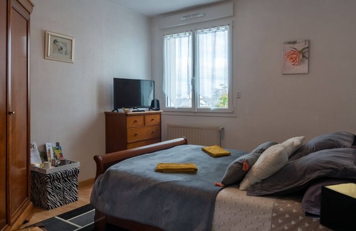 Evron Cama Y Desayuno | Chambres d'Hotes Les Papillons