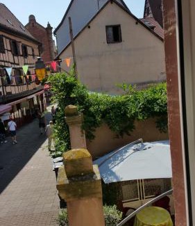 Obernai Cama Y Desayuno | Chambres touristiques La Cour Des Hôtes