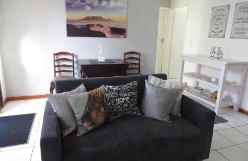 Marina da Gama Casa | Chamomile Cottage