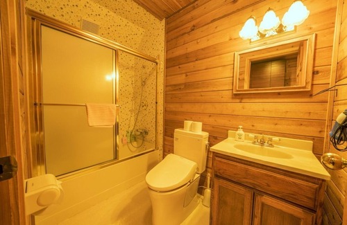 Madarao Mountain Resort Cabaña | Chamonix 5 / Myoko Niigata