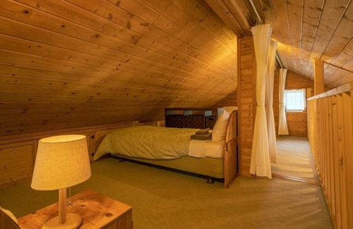 Madarao Mountain Resort Cabaña | Chamonix 5 / Myoko Niigata