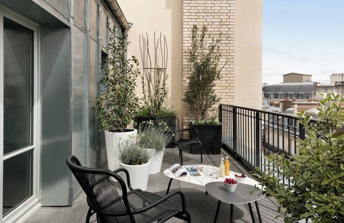 Faubourg-du-Roule Apartamento | Champs Elysees Duplex Toits de Paris With Aircon