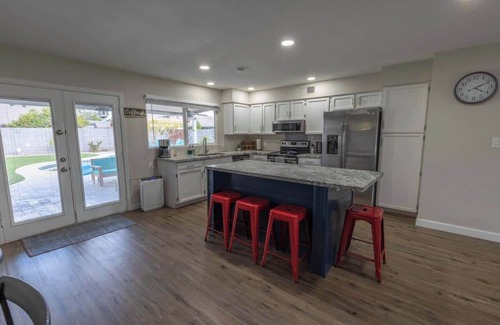 Chandler Casa | Chandler Oasis : 4BR Home Pool w/Backyard Paradise