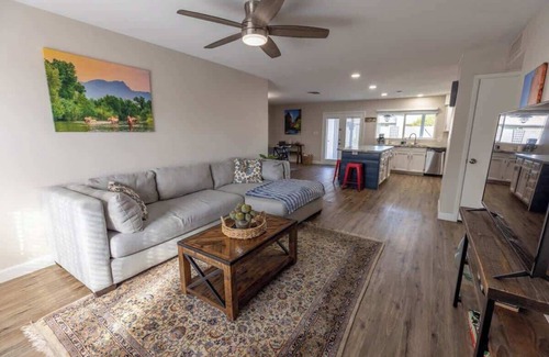 Chandler Casa | Chandler Oasis : 4BR Home Pool w/Backyard Paradise