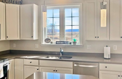 Halltown Casa | Change Environment To New Home Mountain View