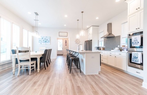 Dadeville Casa | Changes in Latitude | 4 Bed, 3 Bath