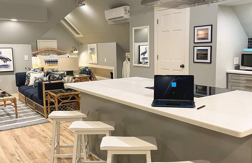 Clayton Apartamento | Channel View Residence at the Dygert House