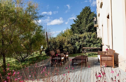 La Torre de Claramunt Apartamento | Apartamento Capilla con terraza privada