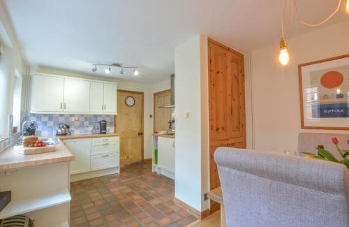 Martlesham Heath Casa | Chapel Cottage, Newbourne