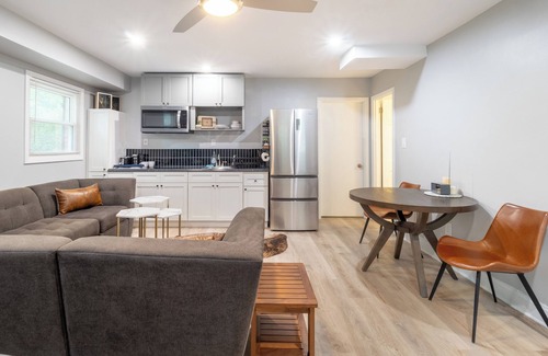 Chapel Hill Casa | Chapel Hill Nature Retreat with Room for the Entire Family