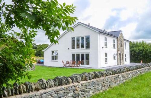 Elim Casa | Chapel House