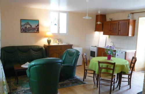 Saint-Quentin-sur-le-Homme Cabaña | Casa con encanto y jardín en Saint-Quentin-sur-le-Homme