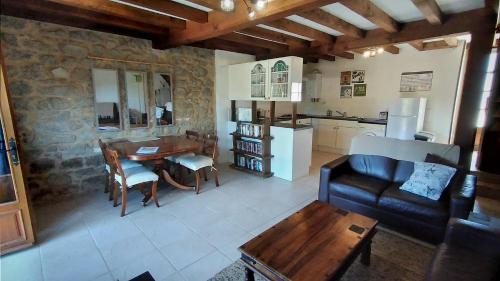 Piegut-Pluviers Casa | Character 2 bed cottage within walking distance of bar/restaurants