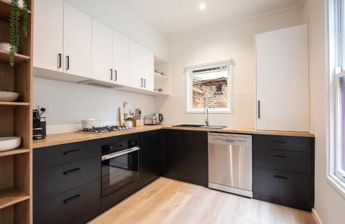 South Melbourne Casa | Character and Charm on Emerald Hill