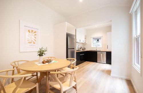 South Melbourne Casa | Character and Charm on Emerald Hill