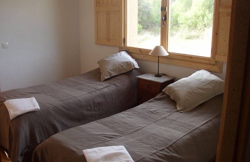Marca Cabaña | Casa de carácter con piscina privada y vistas a la montaña