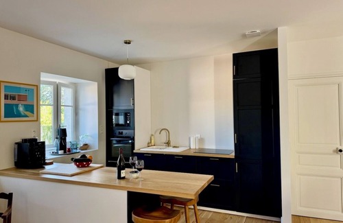 Saint-Jean-le-Thomas Cabaña | Character family home in the bay of Mont Saint Michel - sleeps 10