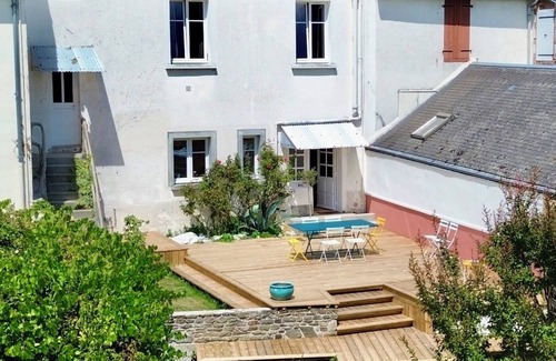 Saint-Jean-le-Thomas Cabaña | Character family home in the bay of Mont Saint Michel - sleeps 10