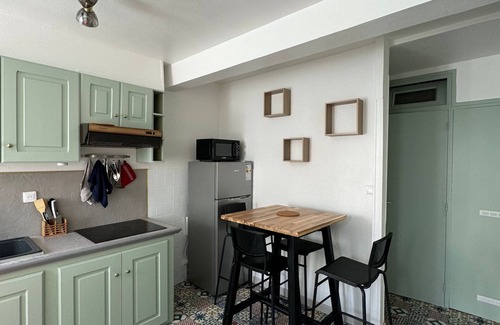 Foix Casa | Character house, located beneath the Château de Foix. Ideal for families.