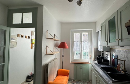 Foix Casa | Character house, located beneath the Château de Foix. Ideal for families.